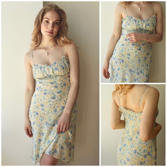 Vintage Dresses & Skirts - 🌼 Express, Vintage Buttercup Baby Floral Silk Dress